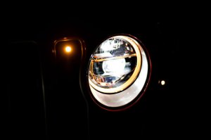 Jeep Wrangler JL Headlights - DV8 Offroad - LED Projector - Chrome - `18-`27